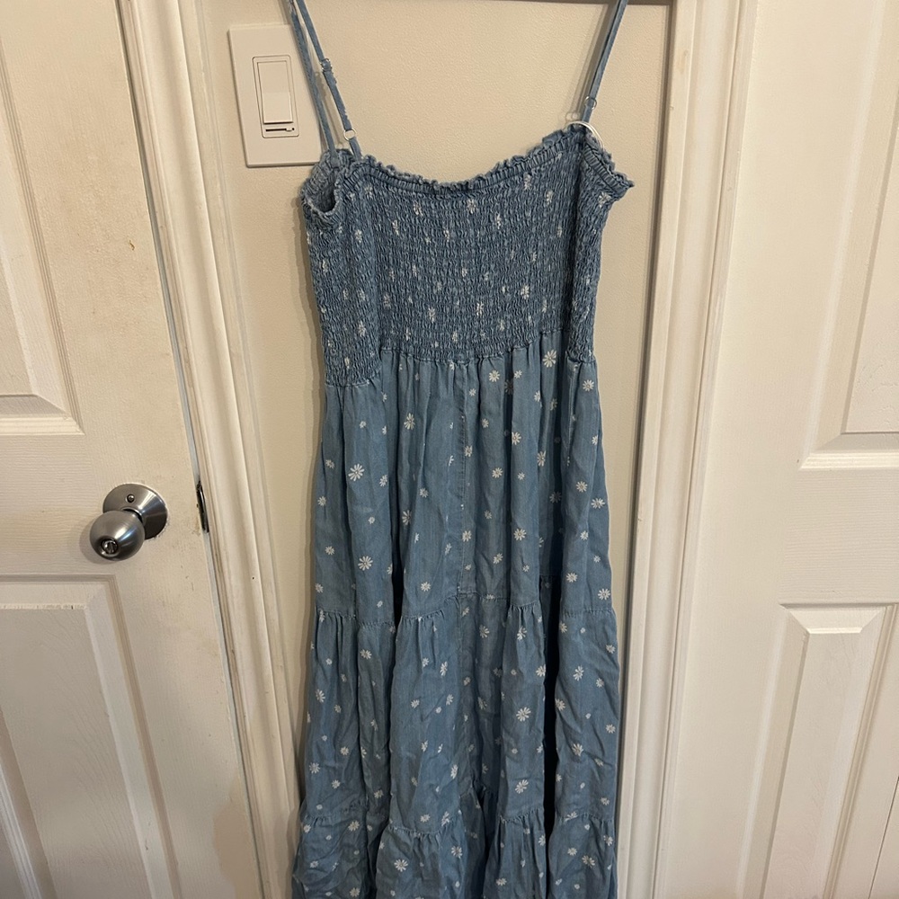 Blue Smocked Maxi Dress with White Floral Pattern By Thread Supply - Picture 2 of 3